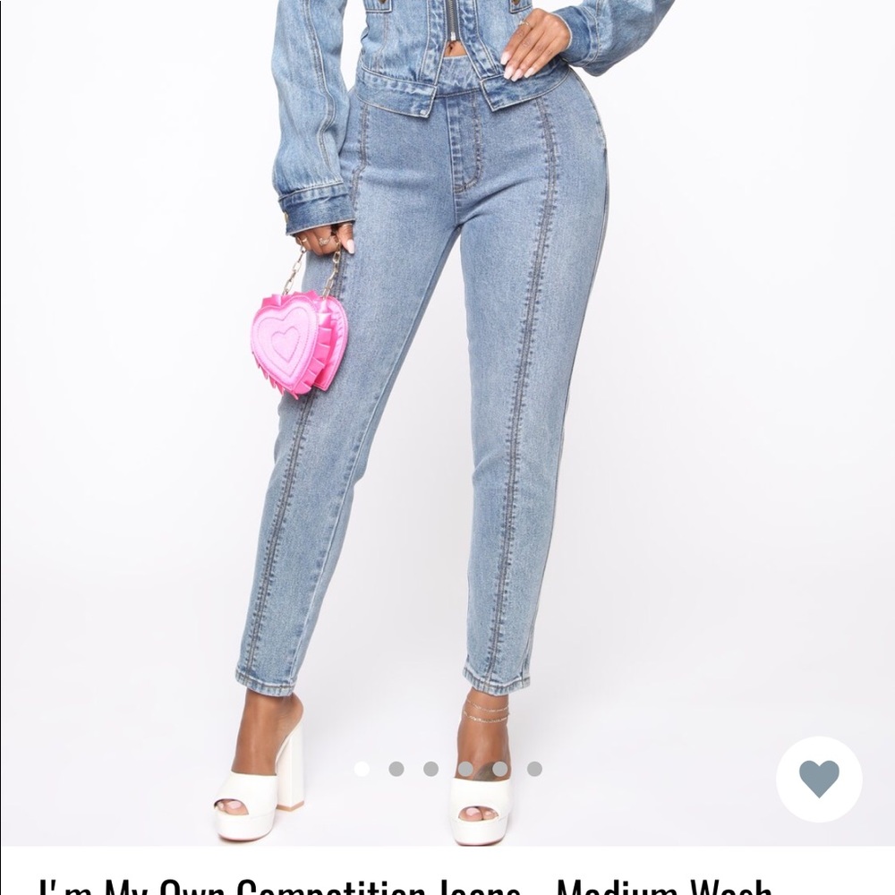 Crop blue jeans